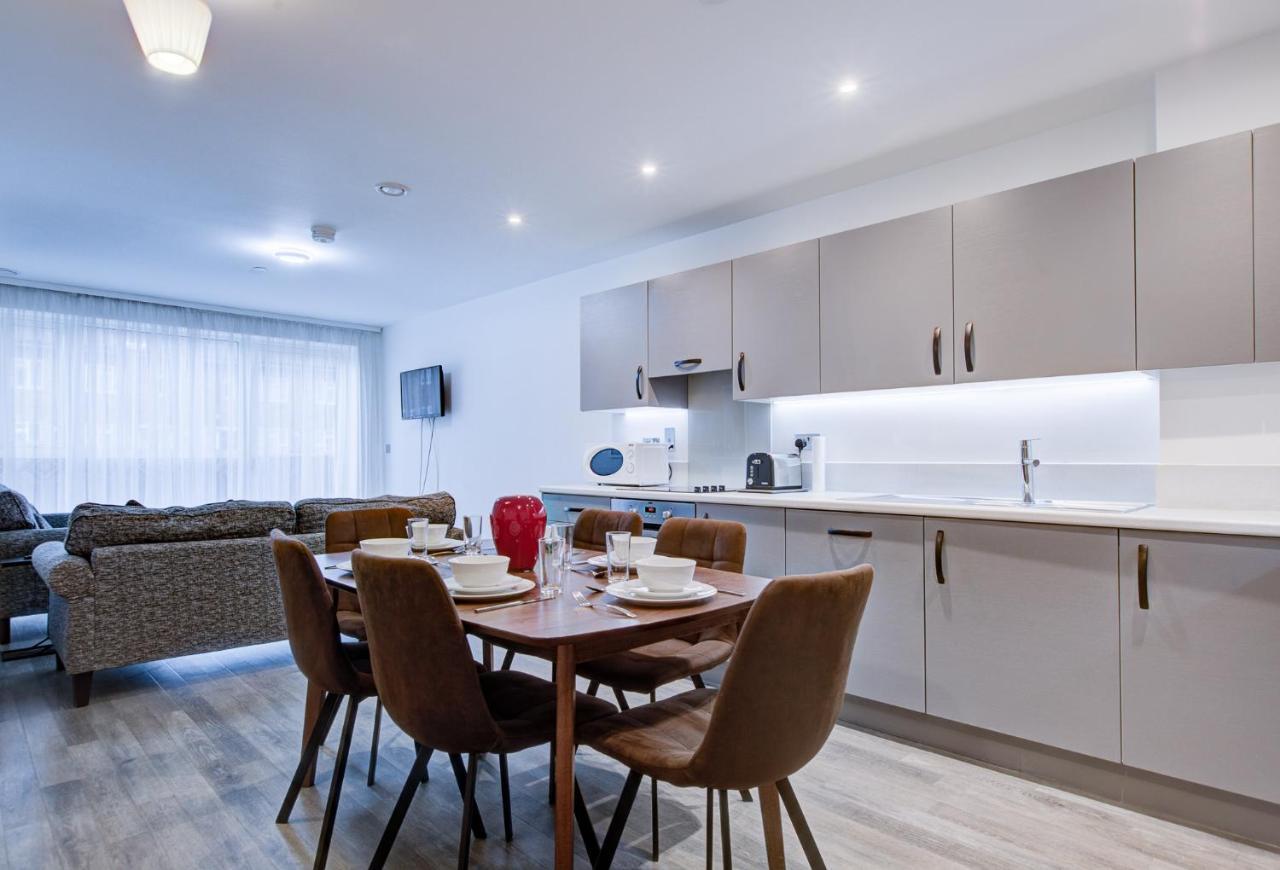 2 Bed 2 Bath Modern Apartment In East Acton London Kültér fotó